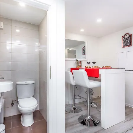 Fiorello Apartment